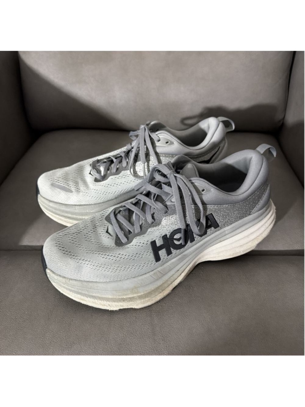 MEN’S HOKA BONDI 8 HOKA ONE RUNNING SHOES SIZE 10 D GREY WHITE LACE UP SNEAKERS